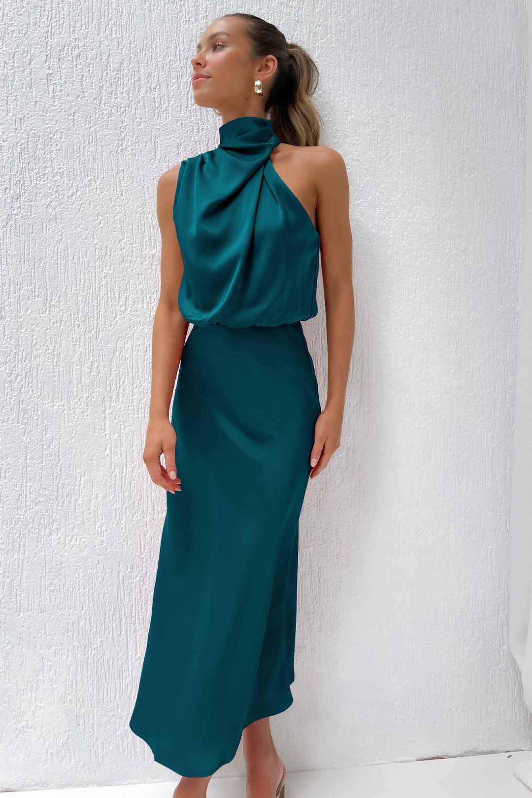 Isabella | Stylish and Alluring Long Dress