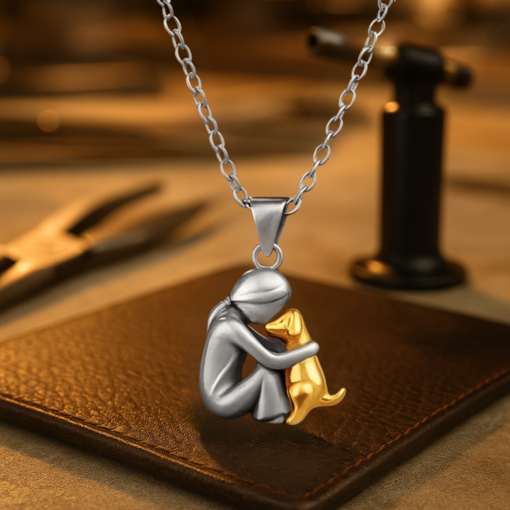 Lelin | Timeless Dog Love Pendant