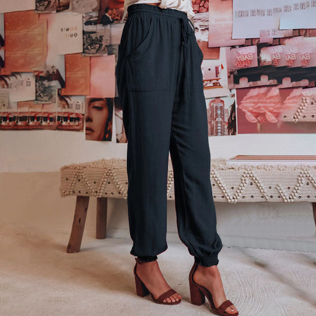 Kaeli – Elegant Trousers with Adjustable Waist