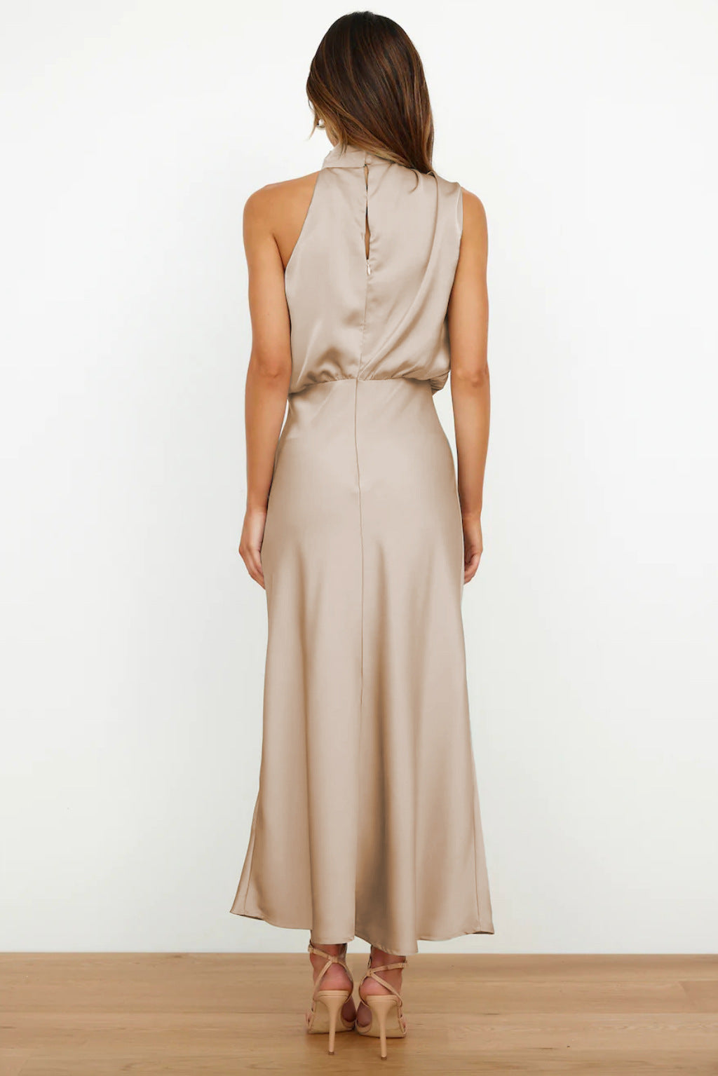 Isabella | Stylish and Alluring Long Dress