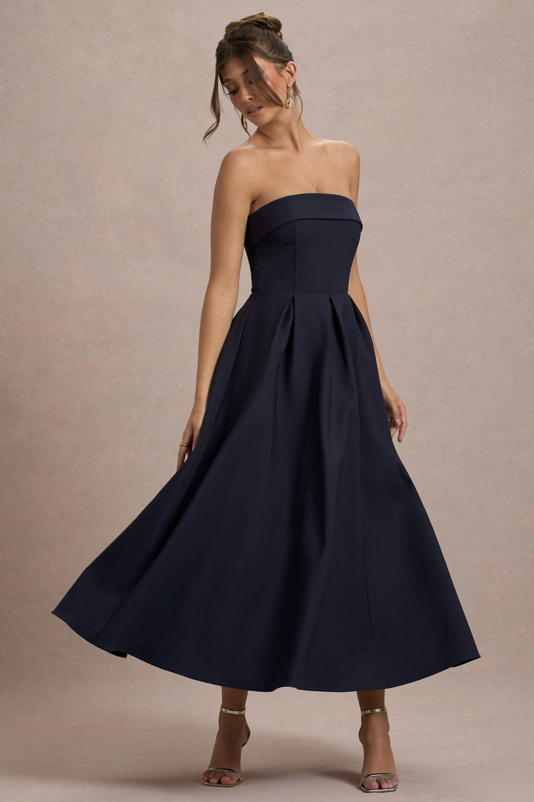 Anne | Stylish Midi Dress with Off-Shoulder Neckline